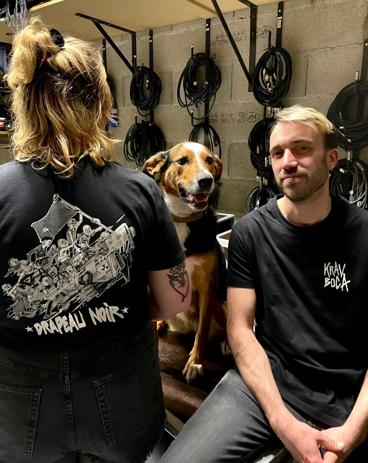 Tee-shirt Drapeau Noir